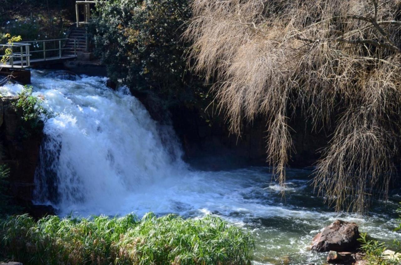 هويك The Falls Cottages المظهر الخارجي الصورة